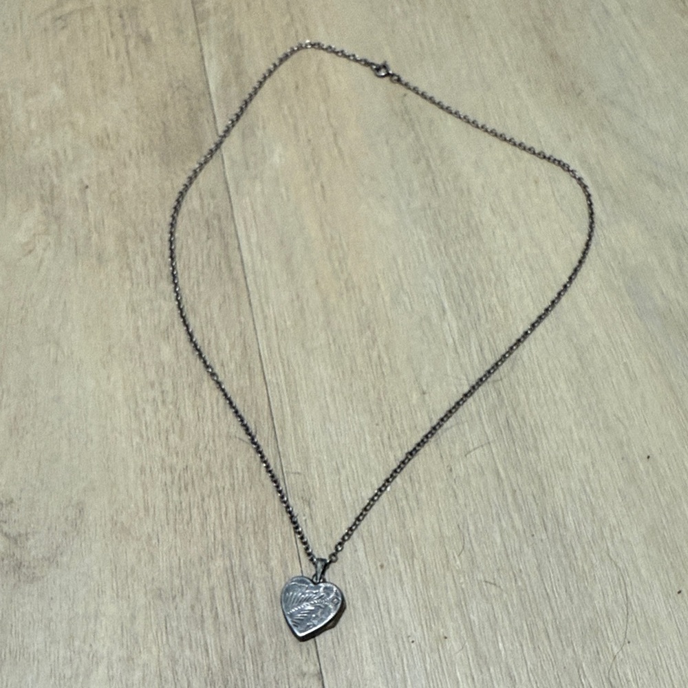 Elegant Vintage Sterling Silver Heart Locket & Chain Necklace Stamped 925